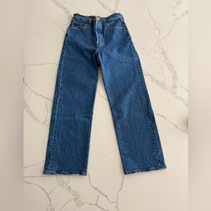 Levis Premium Ribcage Ankle Straight Jeans